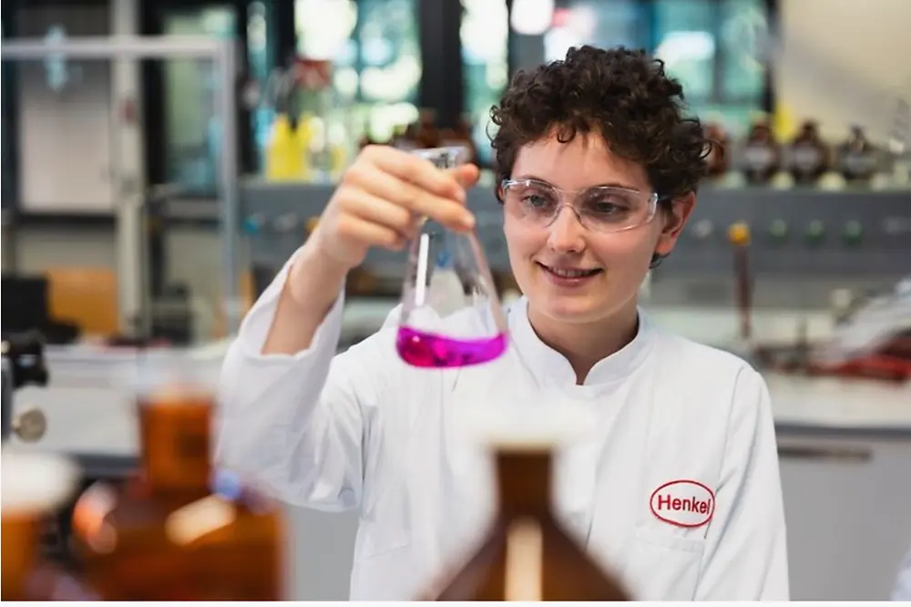 Scientist in a laboratory 
