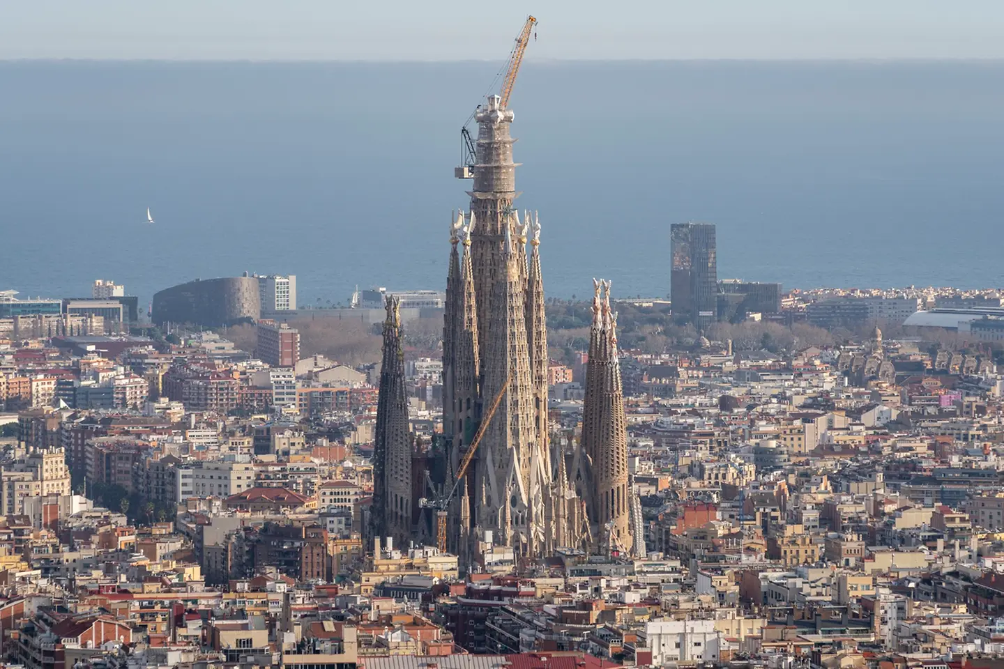 
The Sagrada Familia now stands as the world’s tallest religious building, reaching 172.5 meters – this milestone coincides with Henkel’s 150th anniversary.