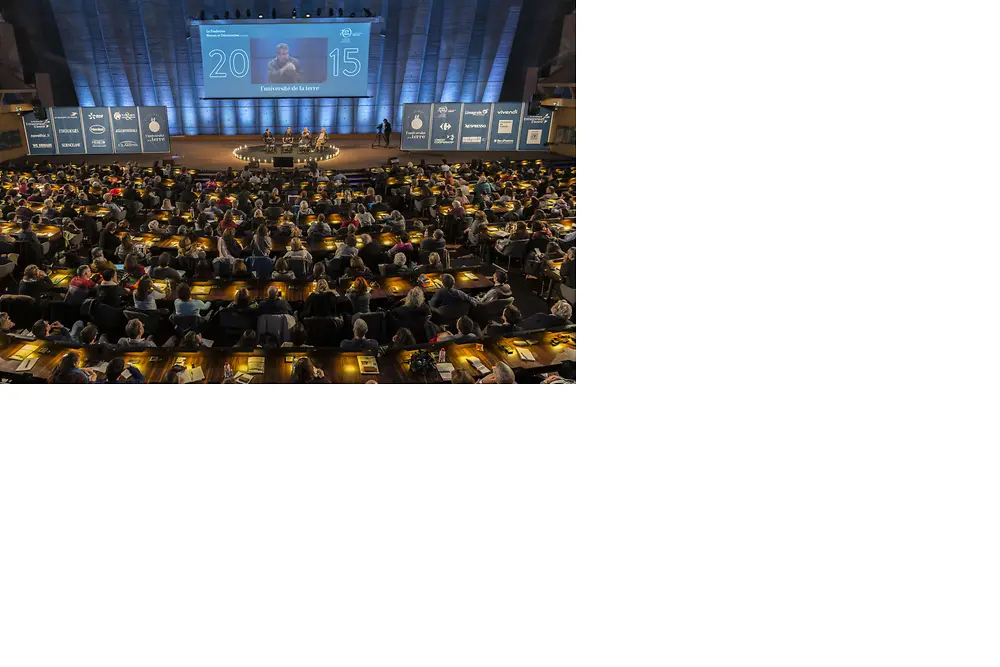 Une conférence à l’Université de la Terre à l’Unesco