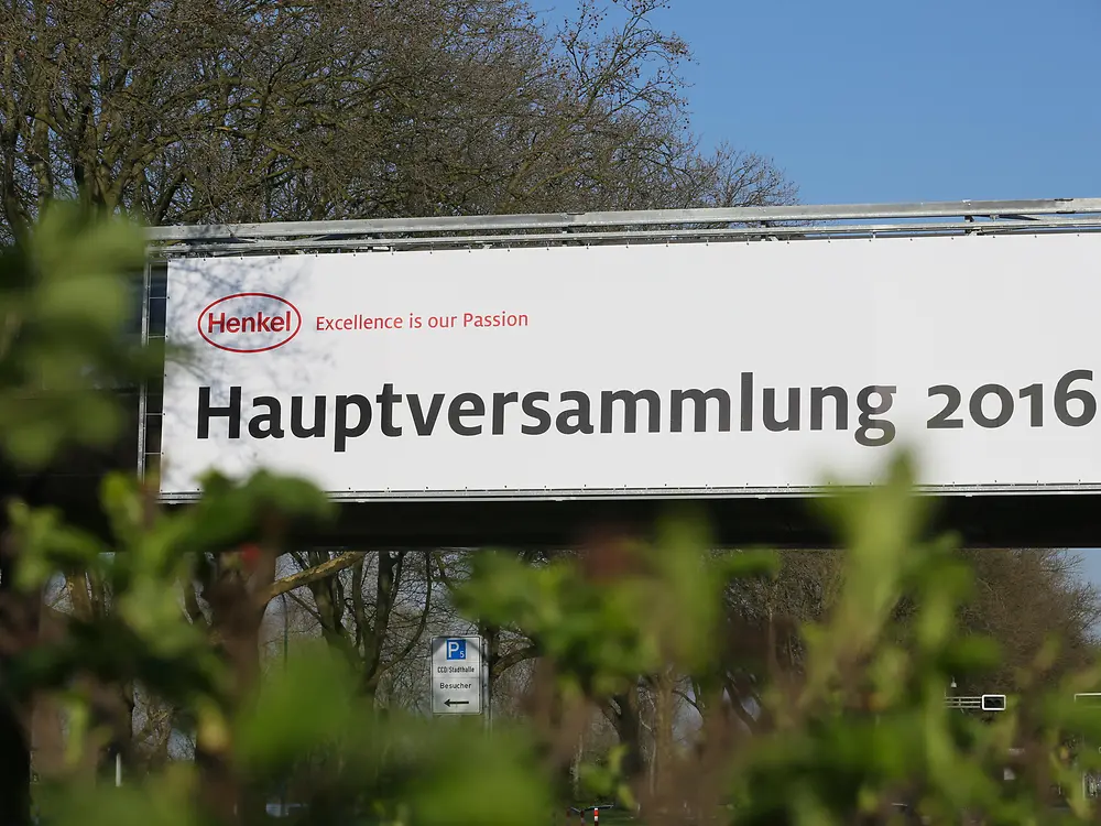 Sign at AGM 2016