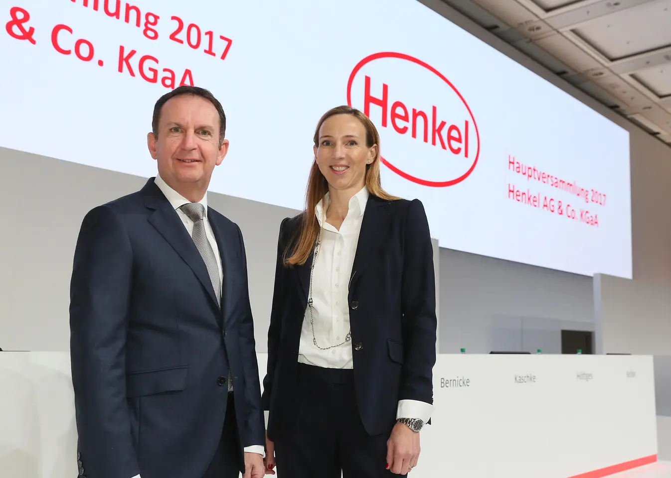 Hans Van Bylen, Vorsitzender des Vorstands, und Dr. Simone Bagel-Trah, Vorsitzende des Aufsichtsrats und Gesellschafterausschusses