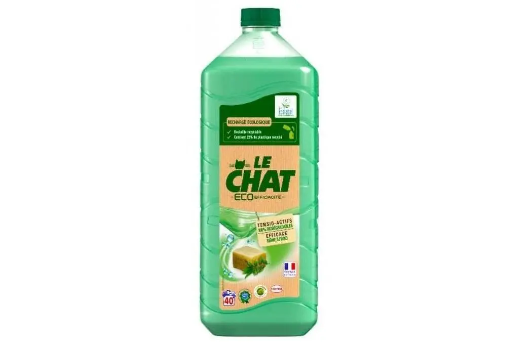 L’éco-recharge Le Chat composée à 100 % de plastique recyclé