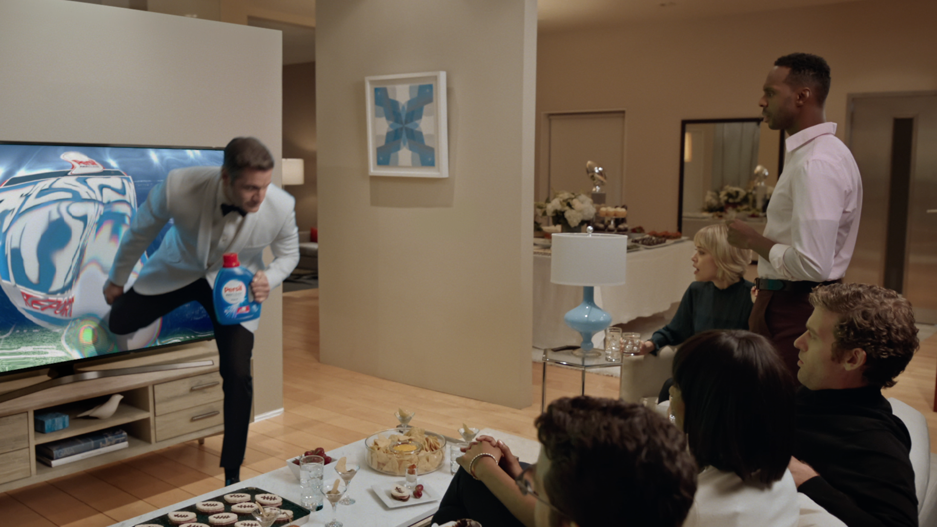 
For the third time in a row Henkel has a TV-Spot at the Super Bowl LII® with its premium detergent Persil ProClean.