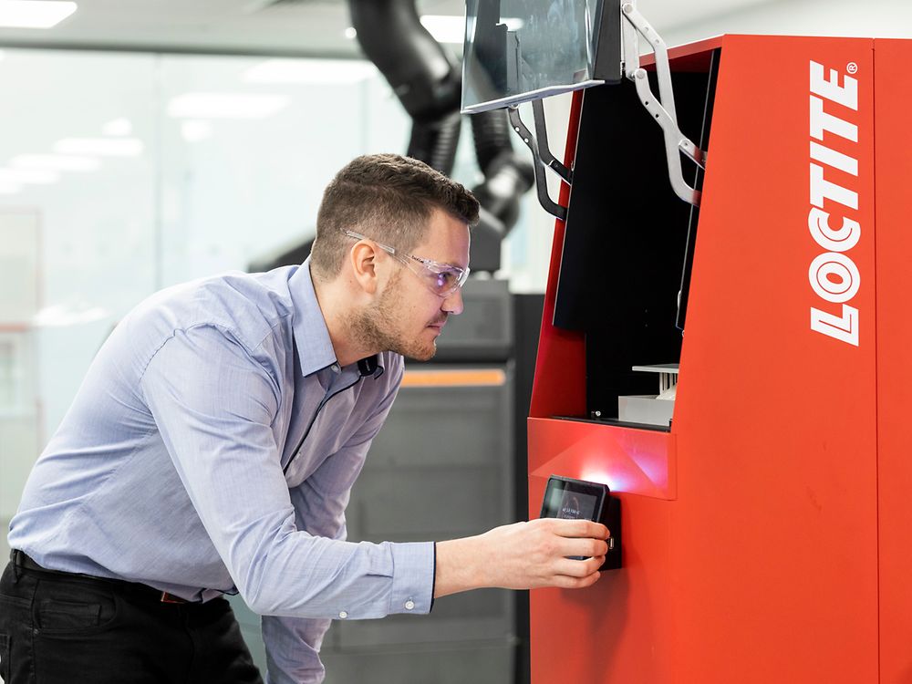 In the Henkel Innovation and Interaction Center in Dublin, Ireland, Loctite products are used for 3D printing.